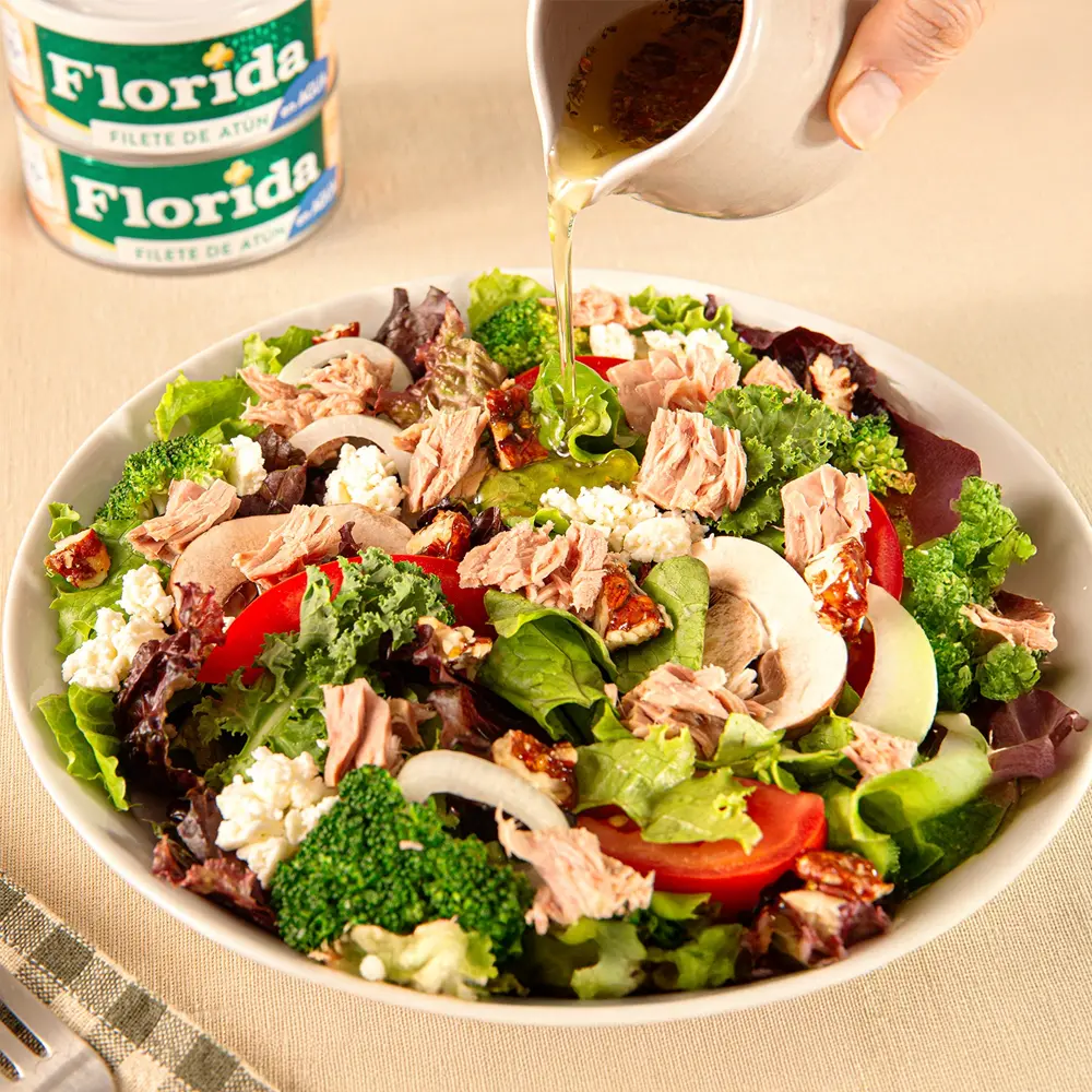 Ensalada fresca con atún